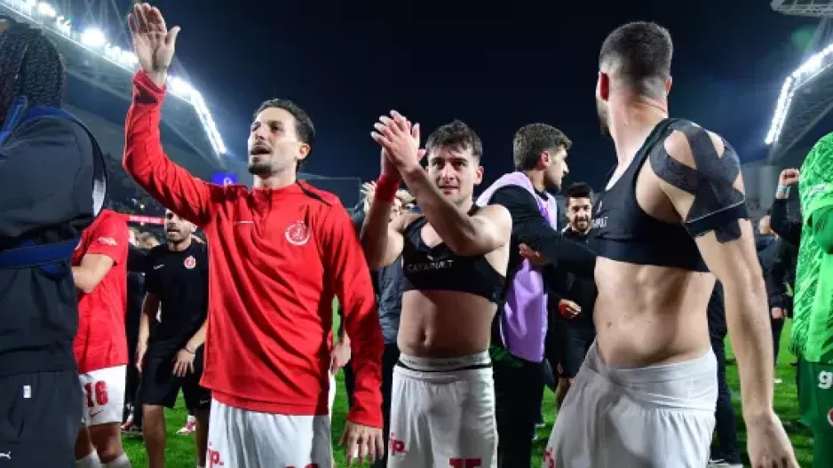 Επική ανατροπή της Hapoel στο ντέρμπι/90λεπτο ο Λοΐζου