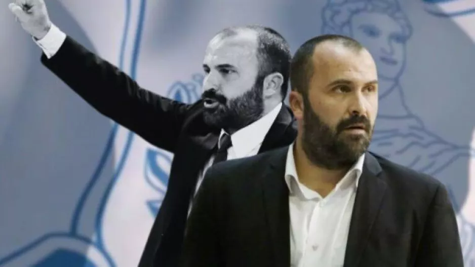 Ανανέωσε με Κουκούρη