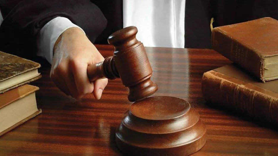 Ποινή αφαίρεσης τριών βαθμών και δύο κεκλεισμένων!