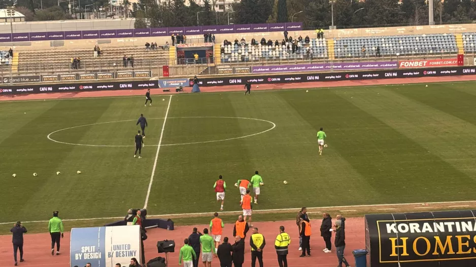 Οι ενδεκάδες...Ακρίτα και ΑΕΛ