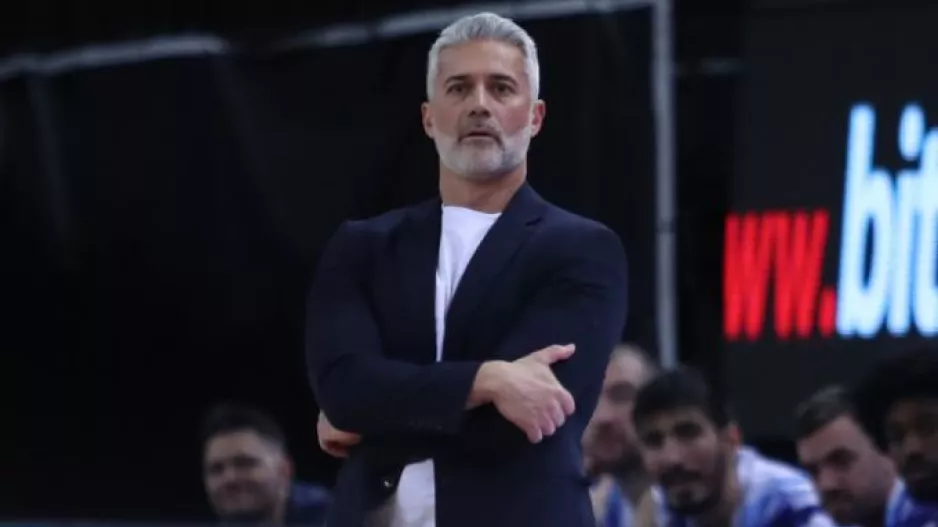 "Πάσχουμε από διπολική διαταραχή ως ομάδα"