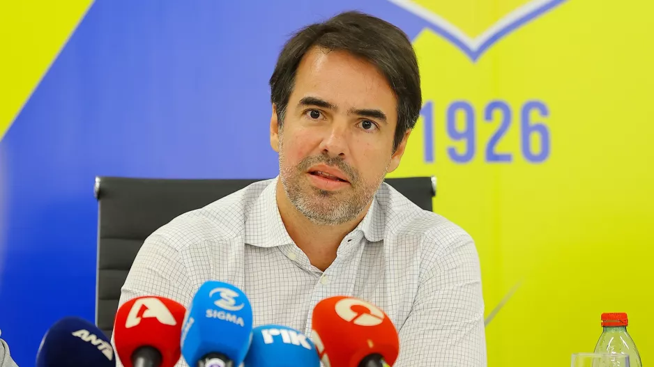 Σήμερα στην Κύπρο ο Αλμέιδα