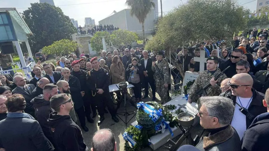  Σωματείο ΑΠΟΕΛ/Στο ετήσιο μνημόσυνο του Στρατηγού Γρίβα