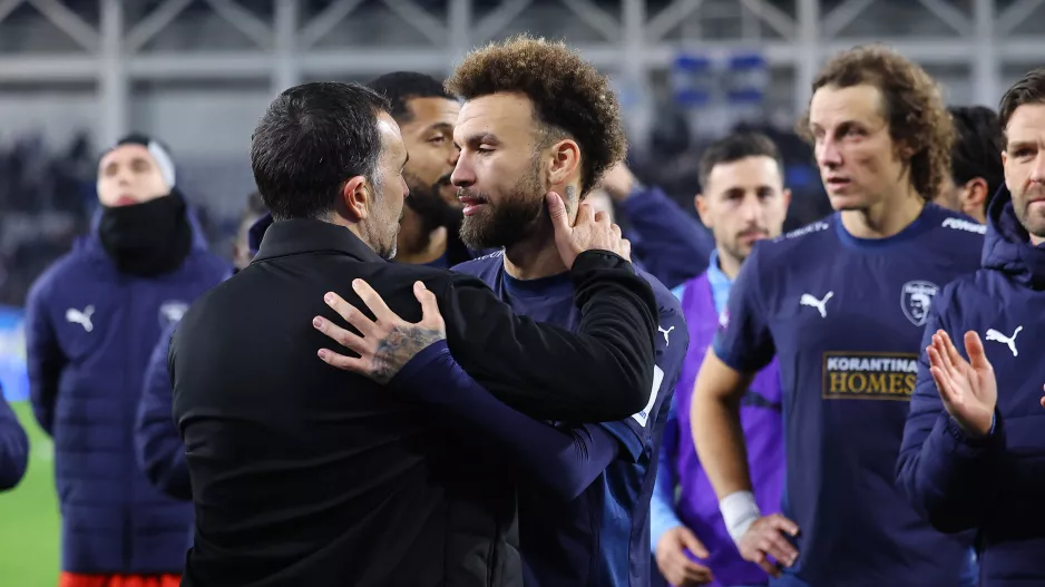 Η αγκαλιά της αμοιβαίας εκτίμησης