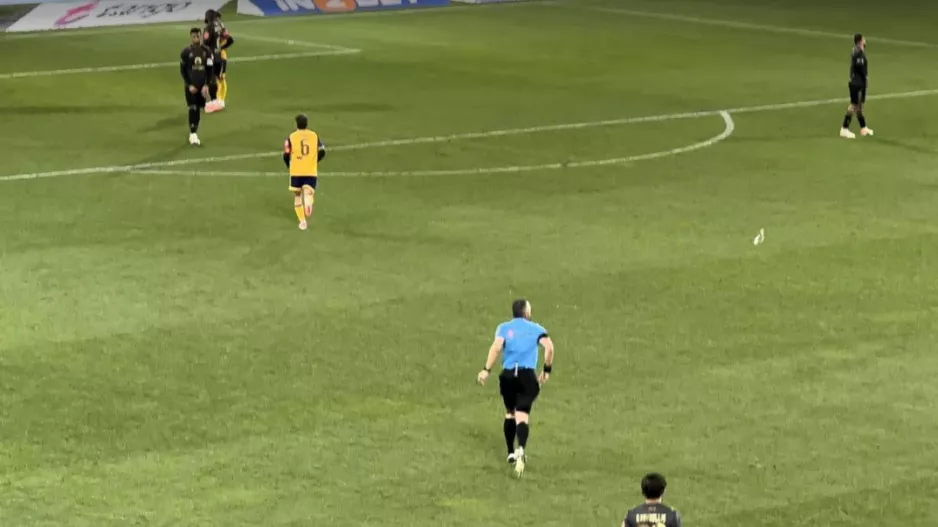 Στις καθυστερήσεις/ On field review, πέναλτι και ΓΚΟΛ! 