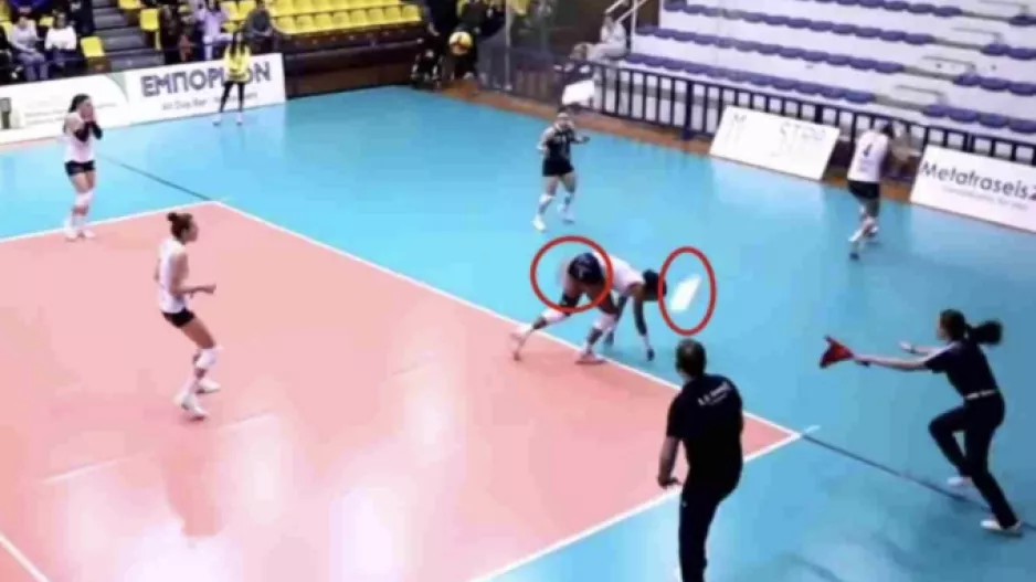 Αδιανόητο: Έπεσαν κομμάτια από το ταβάνι σε αθλήτρια