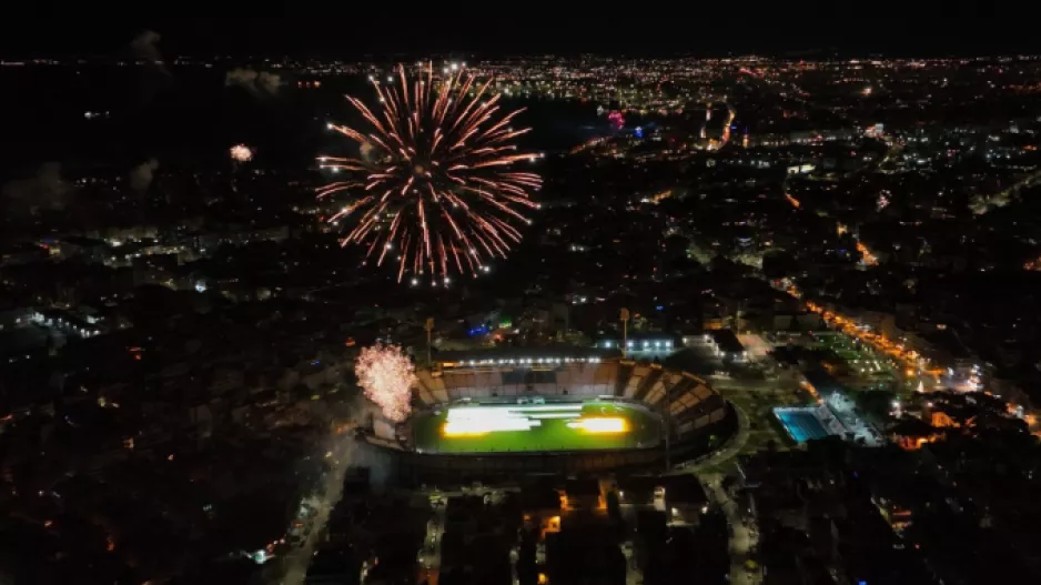 (Φώτος) Το εντυπωσιακό pyroshow του ΠΑΟΚ: "Χρονιά ορόσημο"