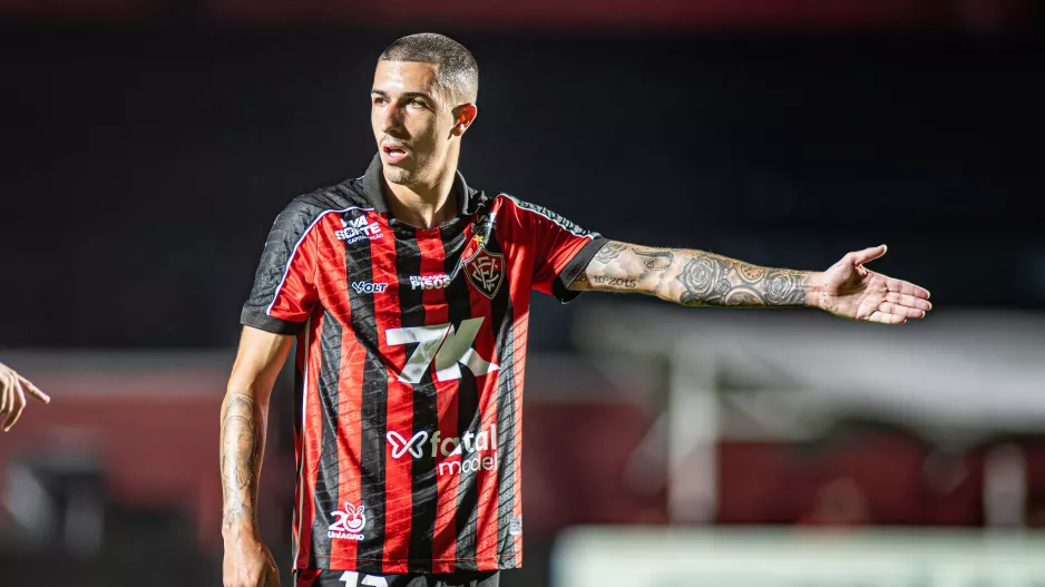 Eίναι στο προσκήνιο ο Aitor