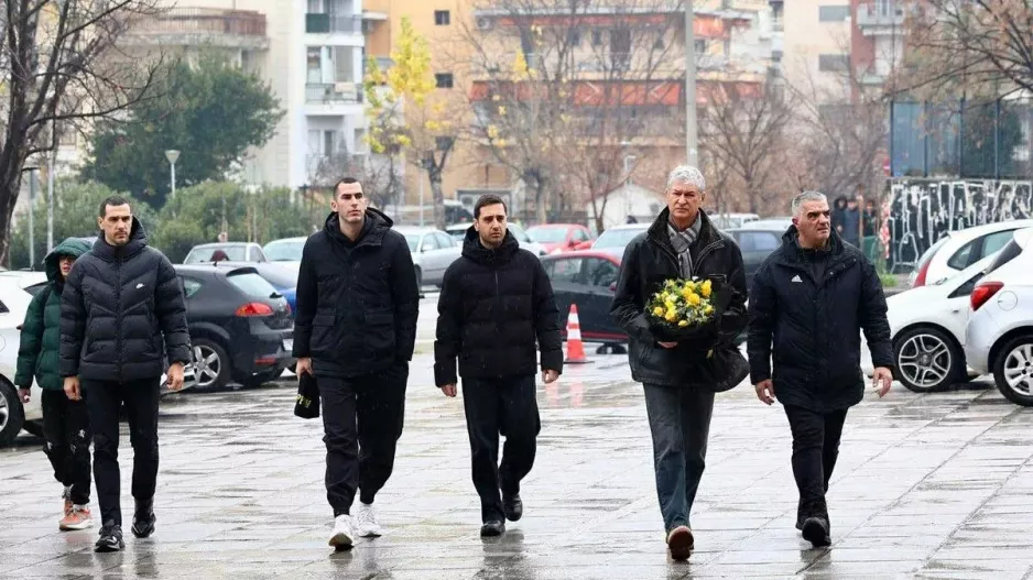 Ο Άρης απέτισε φόρο τιμής στους αδικοχαμένους φίλους του ΠΑΟΚ