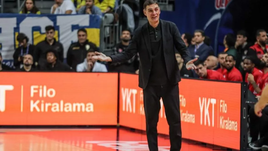 Μπαρτζώκας: «Το ρόστερ μας δεν ήταν τόσο βαθύ για ένα τέτοιο παιχνίδι»