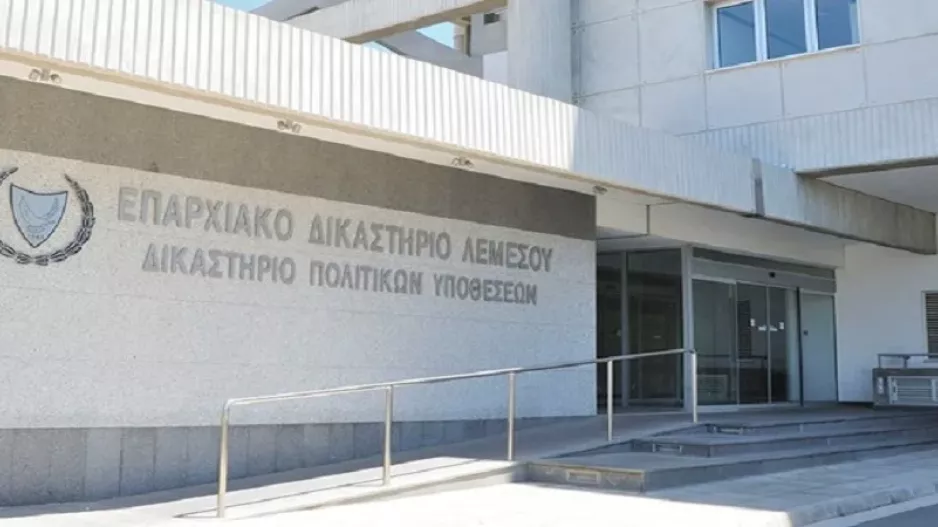 Διάταγμα κράτησης για τον πατέρα που επιτέθηκε σε προπονητή 