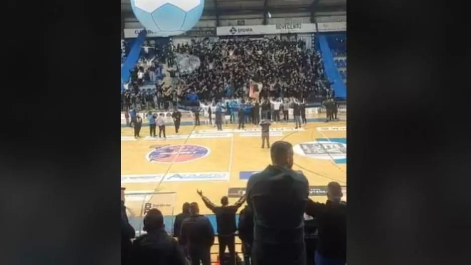(ΒΙΝΤΕΟ Kerkida) Μαζί με τη Θύρα 1