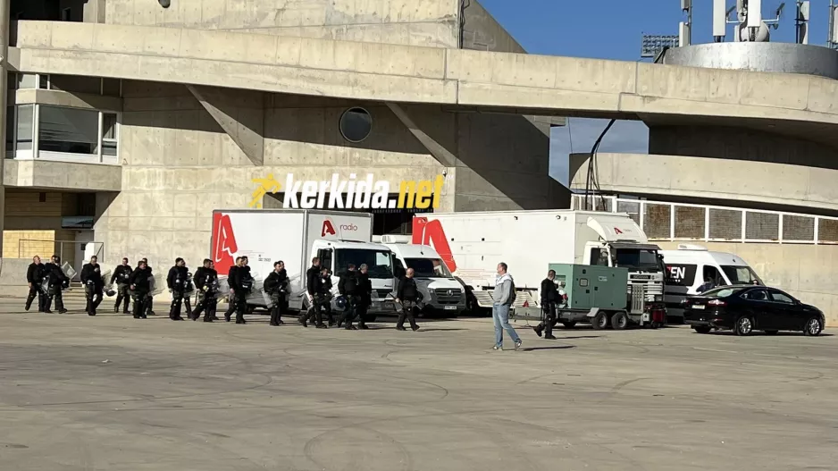 ΔΥΟ συλλήψεις πριν την έναρξη του ΑΠΟΕΛ - Ομόνοια