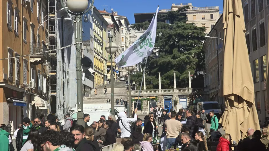 (Βίντεο/Φώτος Kerkida) Pre-game οι Ομονοιάτες με... μεγάλη ανυπομονησία!