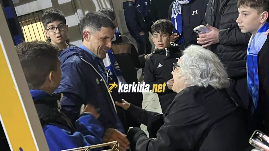 (Φώτος Kerkida) Σένσι με... γιαγιά Φωτεινή! 