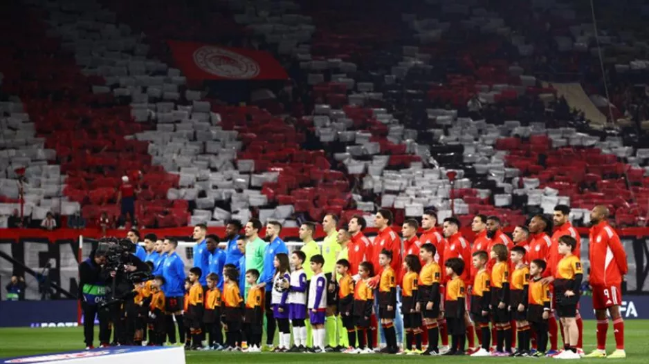 Για το θαύμα πρόκρισης στους «16» του Champions League οι «ερυθρόλευκοι»!