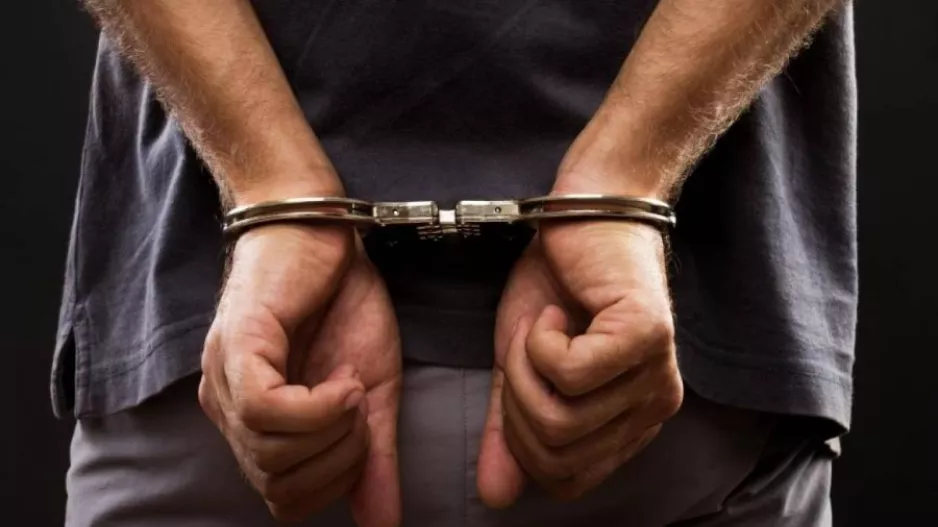 Χειροπέδες στον 41χρονο που χτύπησε προπονητή του Άρη