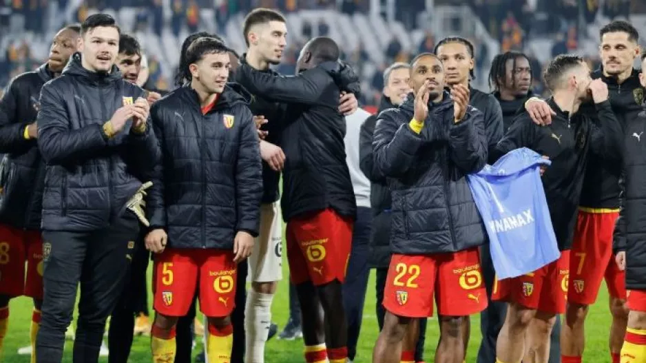 Η Λανς ανέβηκε στην κορυφή