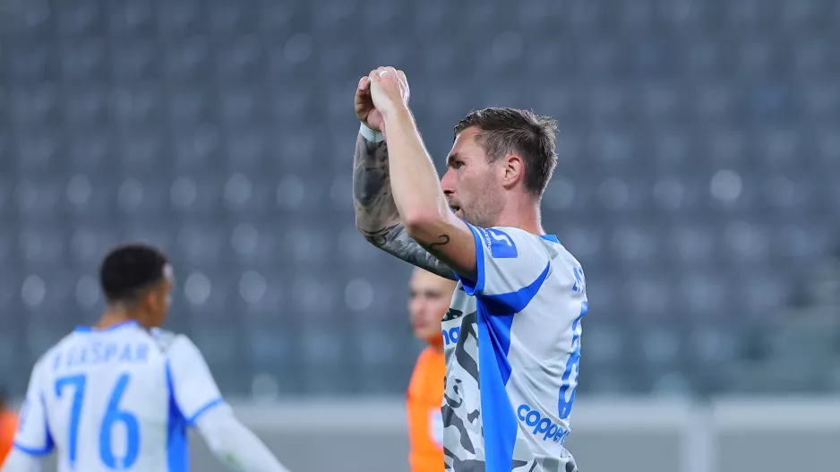 Zmrhal/AEK