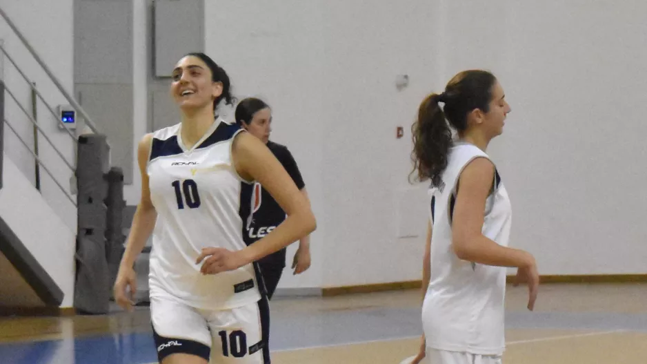 Άνετη πρεμιέρα για το Πανεπιστήμιο Κύπρου
