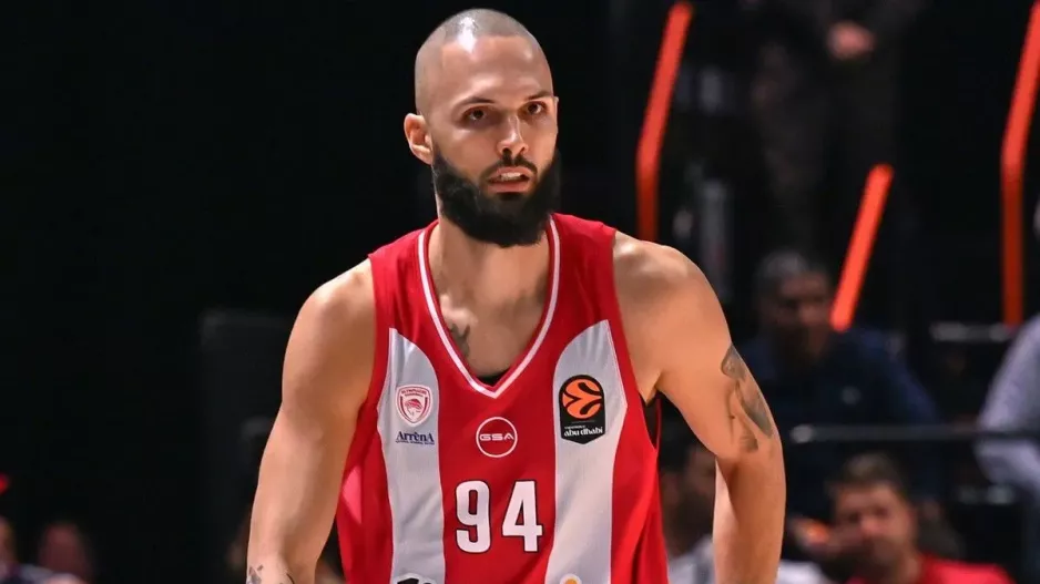Λύγισε στην παράταση ο Ολυμπιακός