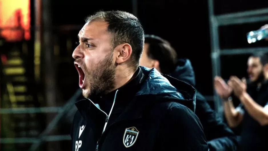 Η κορυφή παραμένει ανοιχτή
