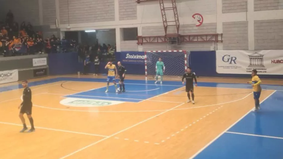 (ΦΩΤΟΣ) Έριξε... εφτάρα το ΑΠΟΕΛ