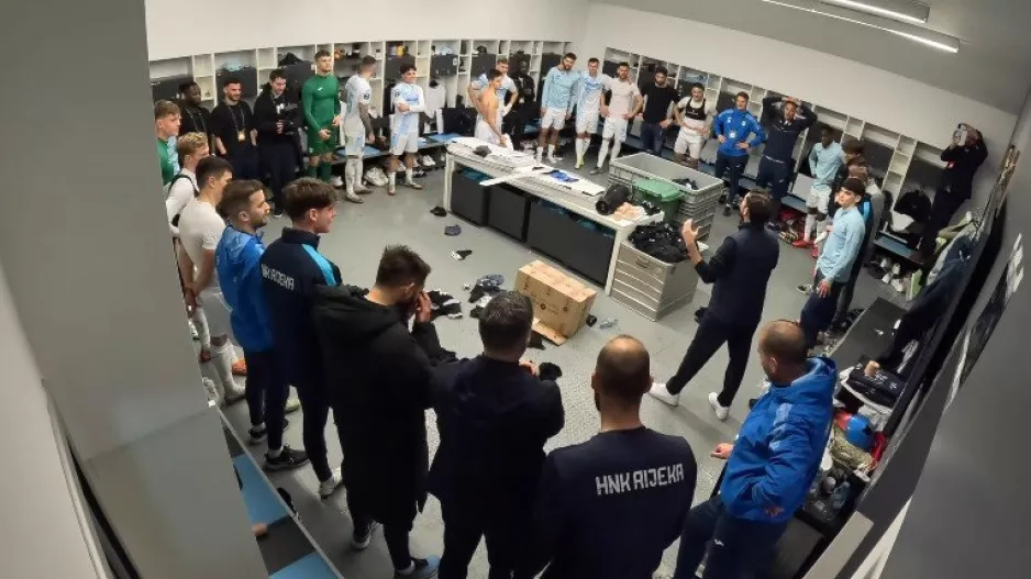 ΒΙΝΤΕΟ μετά την Ομόνοια/"You are fucking good players"