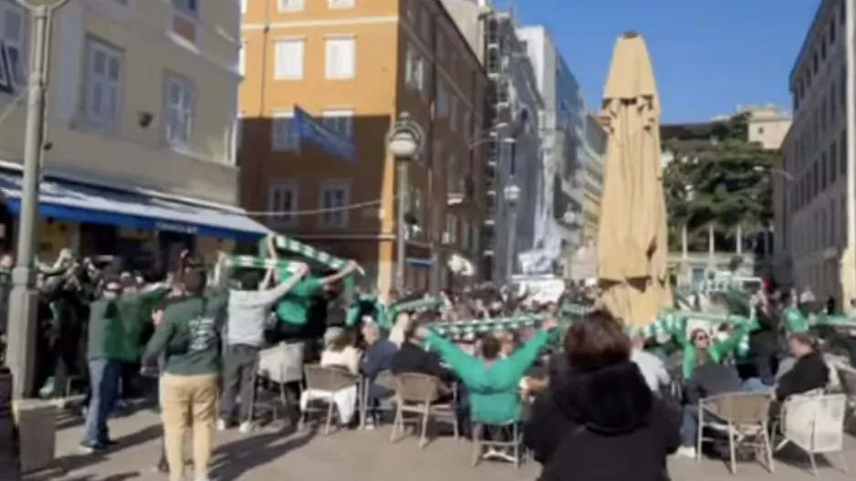 (Βίντεο Kerkida) ΨΗΛΑ τα πράσινα κασκόλ στη Ριέκα!