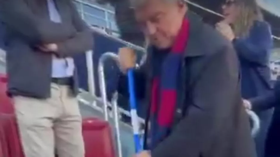 (Βίντεο) Ο Λαπόρτα έγινε… υπάλληλος καθαριότητας στο "Καμπ Νόου"