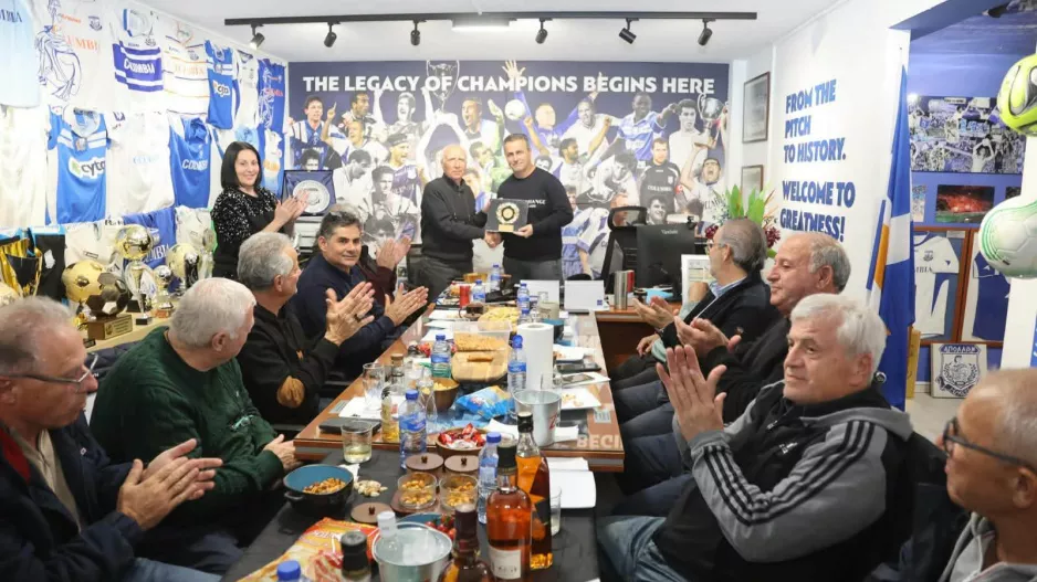Έκτακτη Γενική Συνέλευση... (Τιμήθηκε ο Τσολάκης)