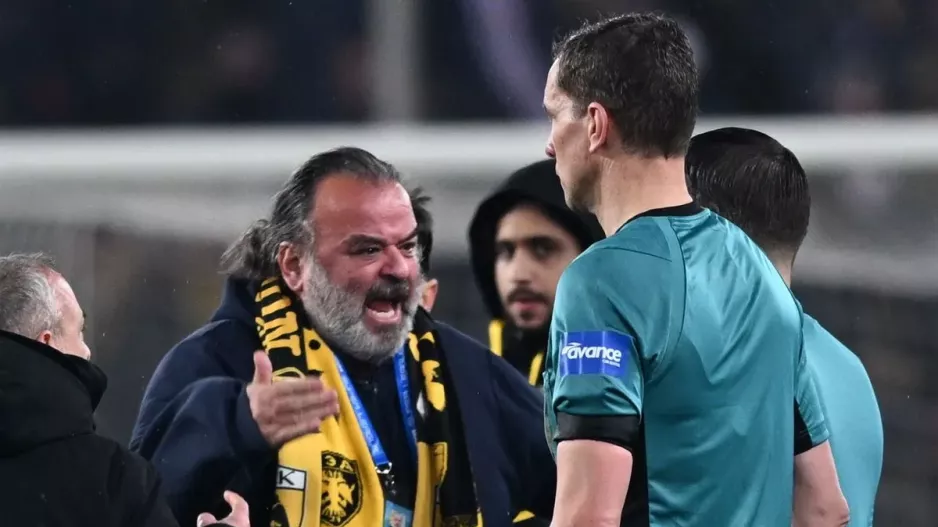 Έξαλλος ο Ηλιόπουλος: "Η σφραγίδα της ντροπής του ελληνικού ποδοσφαίρου/Έσκαψαν τον λάκκο τους"