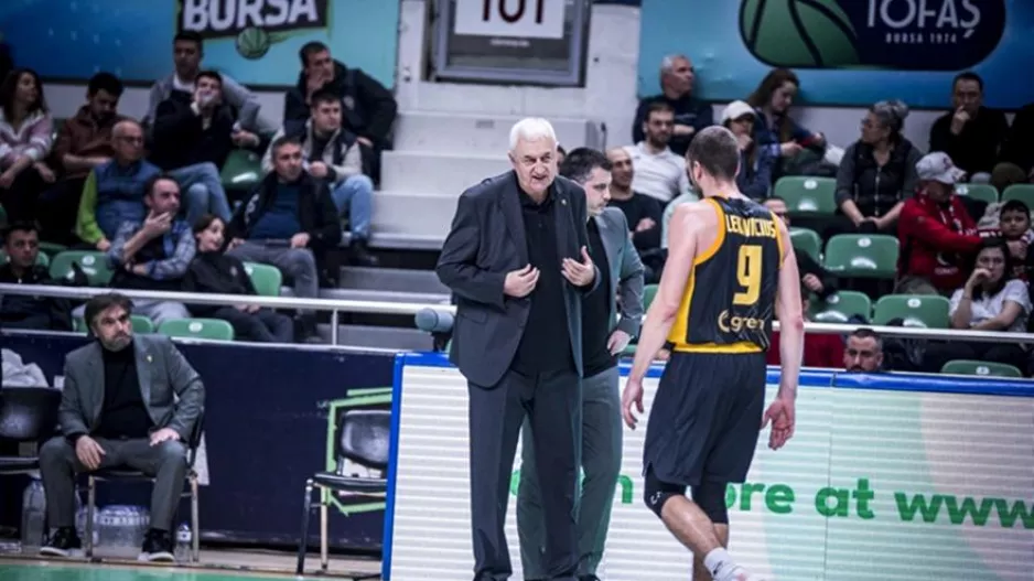 Σάκοτα: «Μεγάλη νίκη, να συνεχίσουμε να παίζουμε καλά»