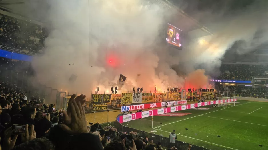 (Βίντεο-Φώτος kerkida) Εκπληκτική ατμόσφαιρα οι ΑΕΚτζήδες