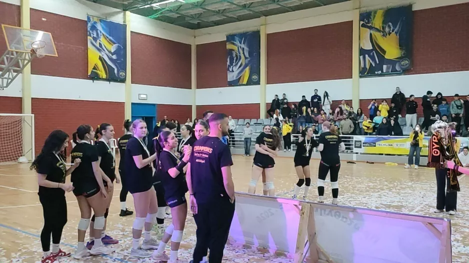 (ΒΙΝΤΕΟ kerkida) Πανηγύρισαν με… Akyla και "Φέρτο"!