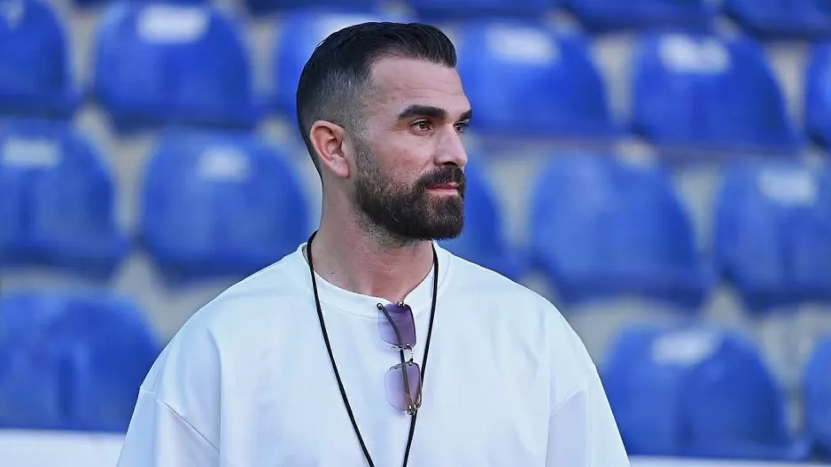 Παίζει δυνατά του Σιέλη!