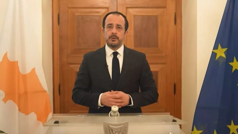 (BINTEO) Έκτακτο μίνι διάγγελμα ΠτΔ μετά το...χτύπημα στο Ακρωτήρι