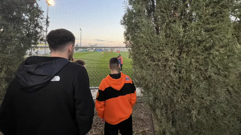 Ο κόσμος περιμένει...