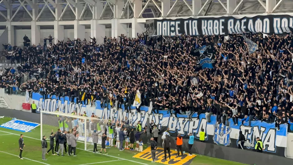 (Βίντεο kerkida) ΟΛΟΙ στο... πόδι και "βάλτε να πιούμε"