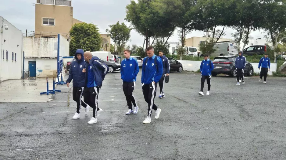(ΦΩΤΟΣ kerkida) Η άφιξη της Ανόρθωσης 
