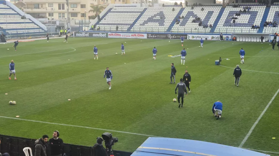 Οι επιλογές του Καμορανέζι με Μπεζούς