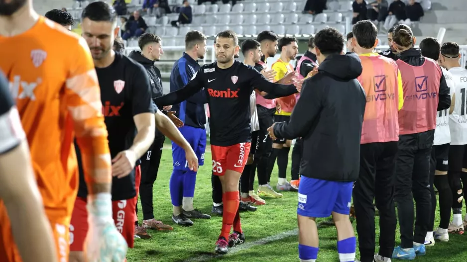 Χειροκρότημα... και στους δύο! 