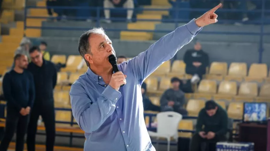 Η συγκινητική αφιέρωση του Προέδρου: "Στον πατέρα μου που ήταν ένας από εσάς!"