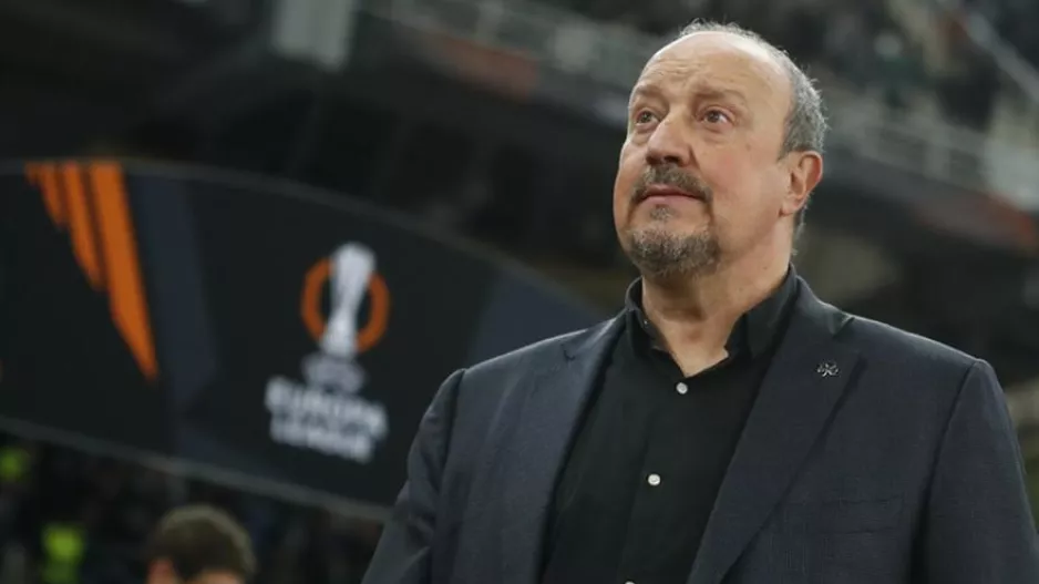 To αποθεωτικό ποστάρισμα της UEFA για τον... master των νοκ άουτ, Ράφα Μπενίτεθ