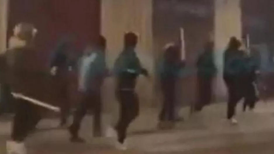 (Βίντεο) Άγρια συμπλοκή μεταξύ οπαδών Θέλτα και Λιόν στο Βίγκο
