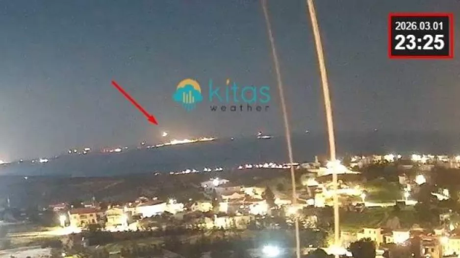 Εικόνες...από τις επιθέσεις στο Ακρωτήρι