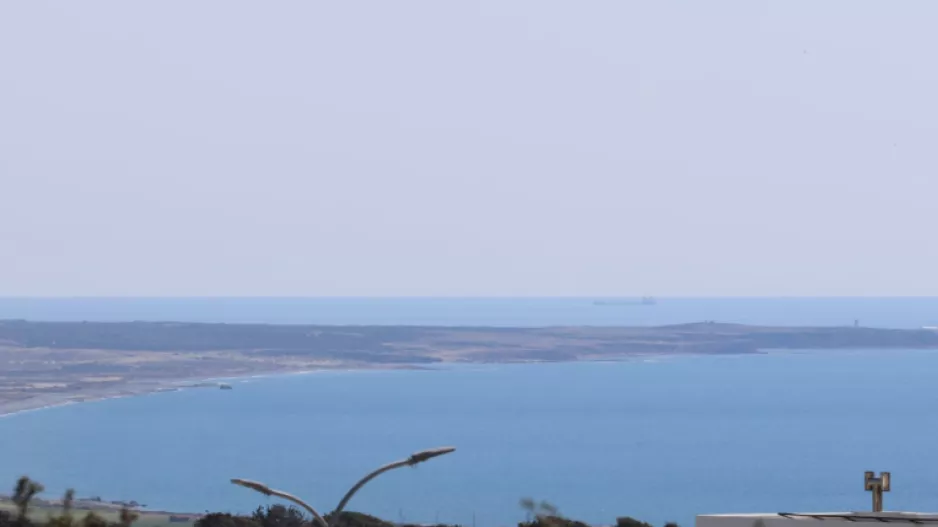 ΓΙΑΤΙ ήχησαν οι σειρήνες το μεσημέρι στο Ακρώτηρι