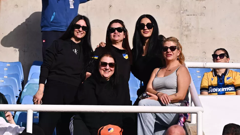 "Για κάθε μάνα, κόρη και αδελφή!"