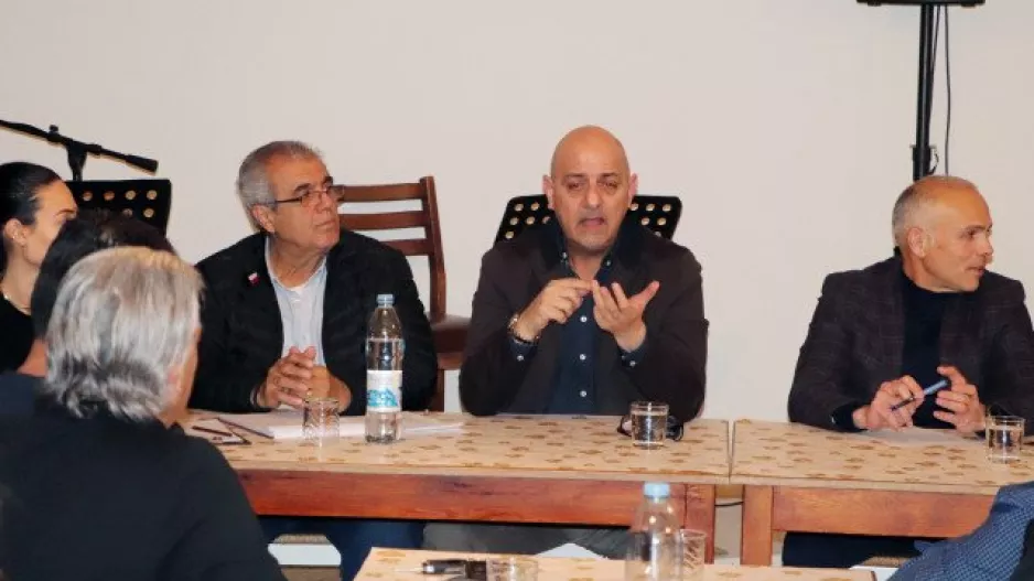Συζήτηση ΚΟΠ με Σωματεία Β’/ Solidarity, γηπεδικό και άλλα (Φώτος)