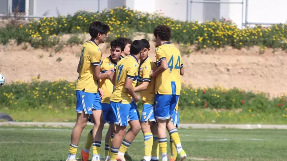 Εκπληκτικό ματς (5-4)/ΑΠΟΕΛ-Απόλλων Κ17